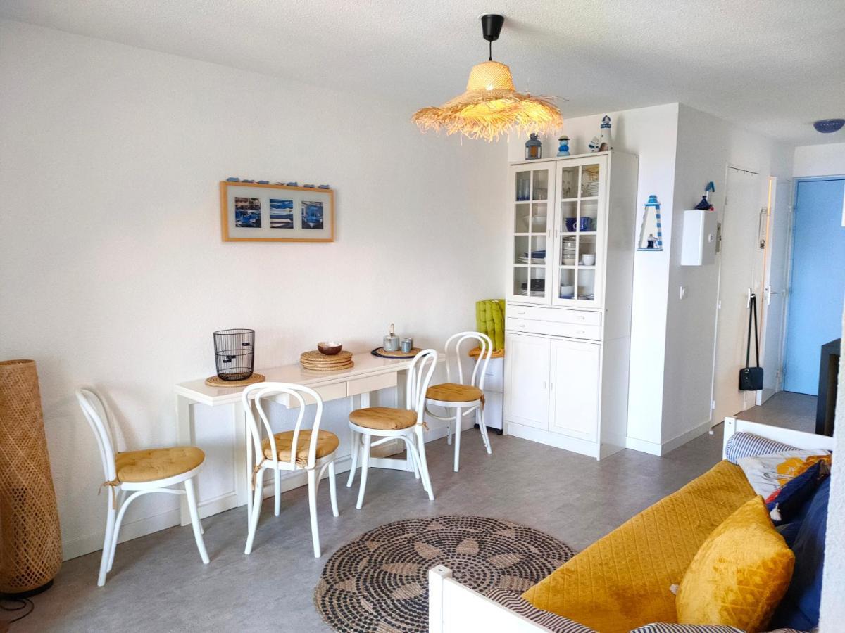 Appartement Avec Terrasse Vue Mer, Proximite Plage, Place Parking Sanary-sur-Mer Exterior foto